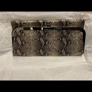 Hobo international Rachel Wallet NWT in Glam Snake